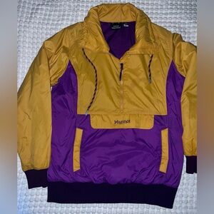 Mamot woman’s pull over vintage jacket size large